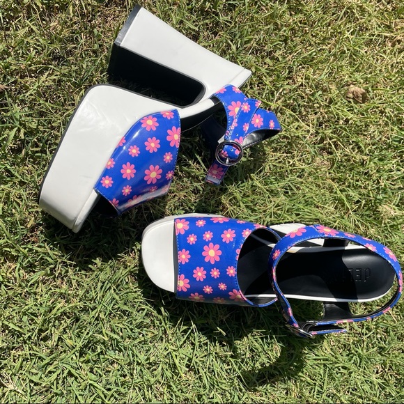 ❗️SOLD❗️ - Picture 4 of 6